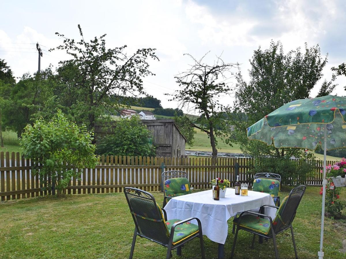 Holiday Home With Garden Near The Forest Arnschwang Eksteriør billede