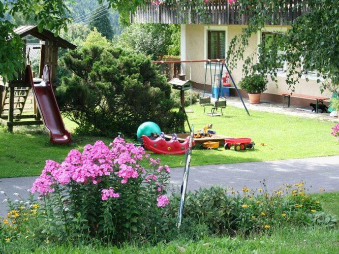 Holiday Home With Garden Near The Forest Arnschwang Eksteriør billede